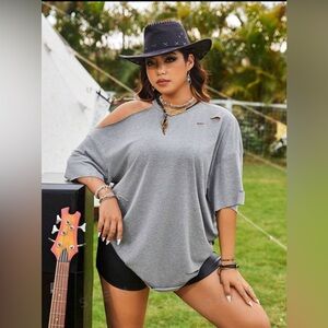 COPY - SHEIN EZwear Plus Size Distressed Solid Color T-Shirt